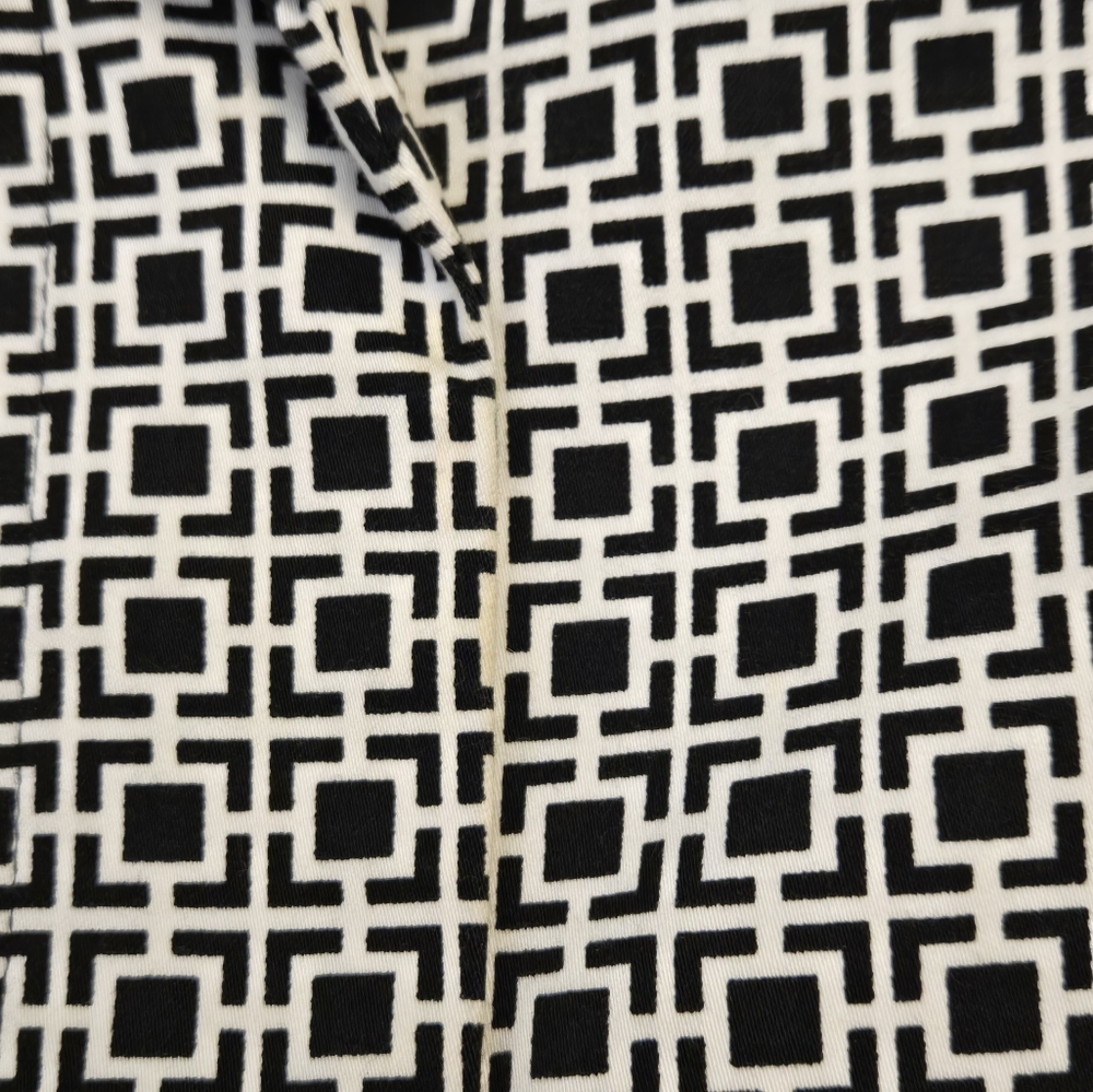 Beautiful jacket - Picture 3 of 6